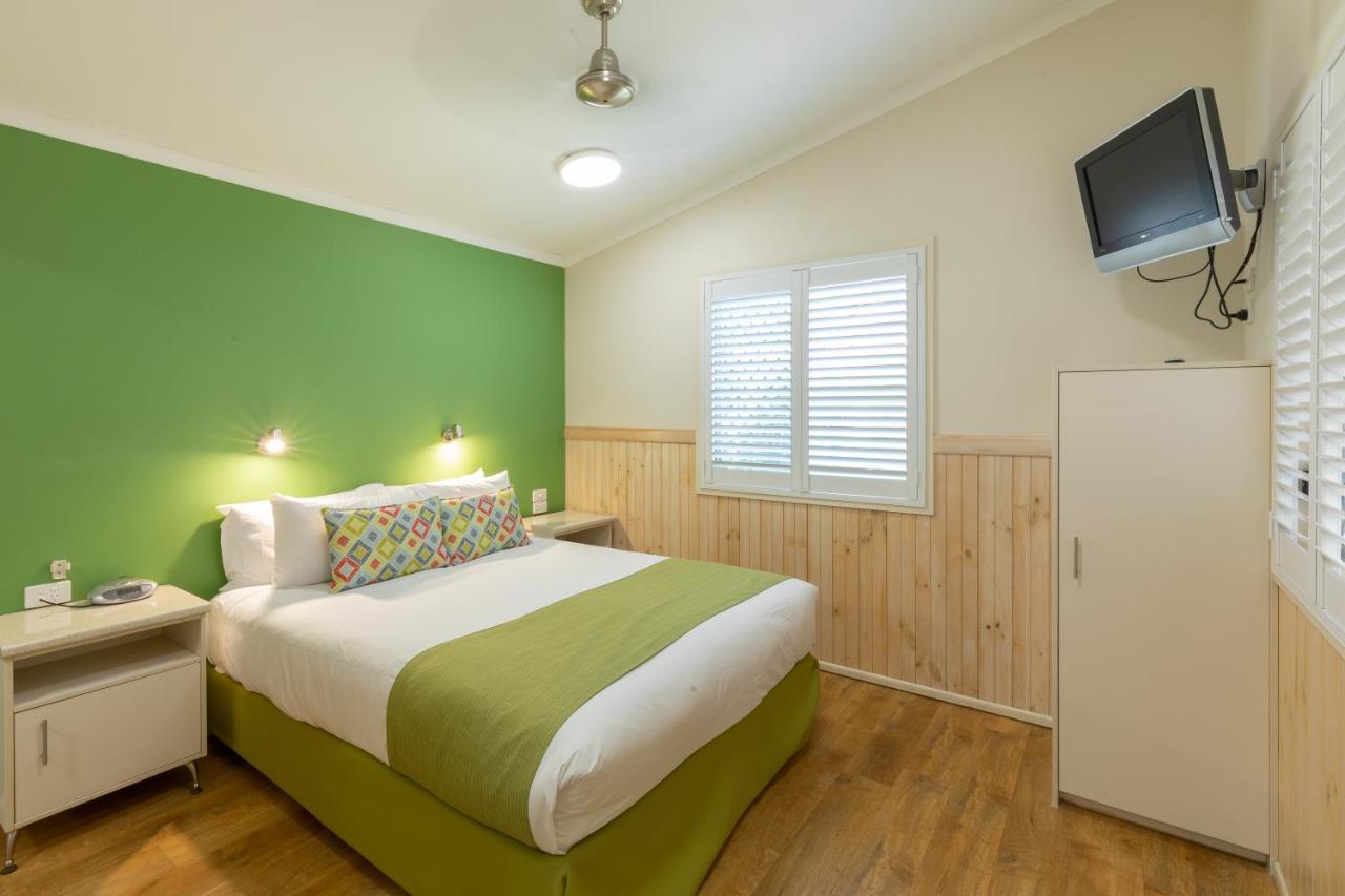 Big4 Adventure Whitsunday Resort Airlie Beach Exteriör bild
