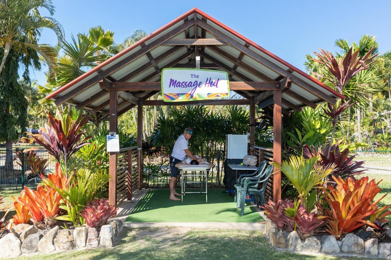 Big4 Adventure Whitsunday Resort Airlie Beach Exteriör bild