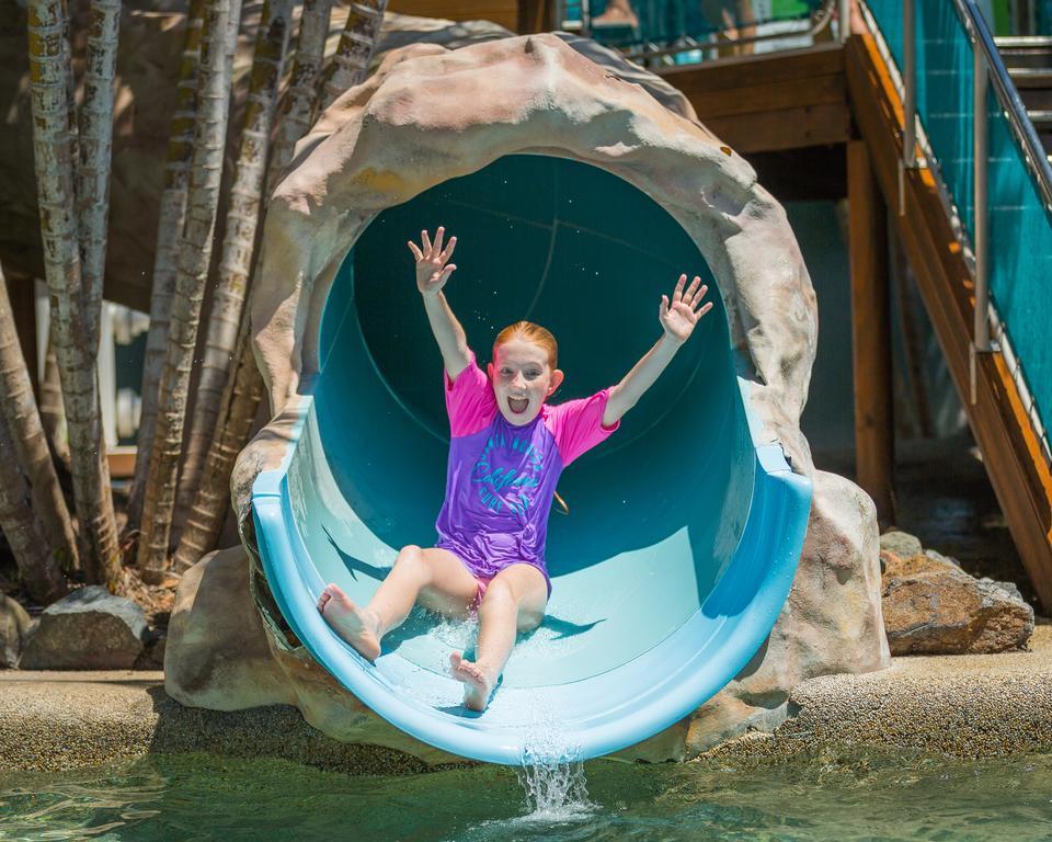 Big4 Adventure Whitsunday Resort Airlie Beach Exteriör bild