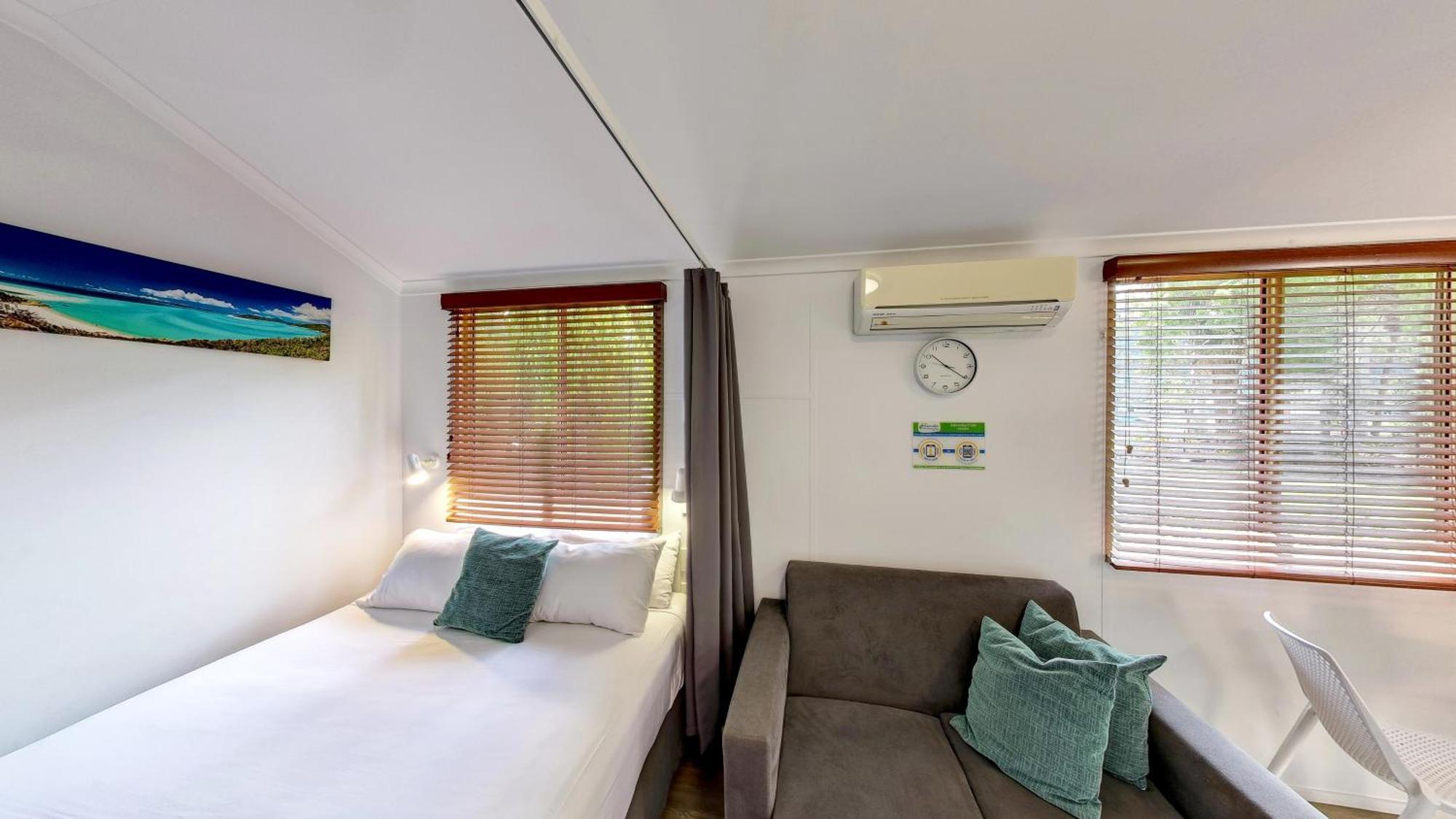 Big4 Adventure Whitsunday Resort Airlie Beach Exteriör bild