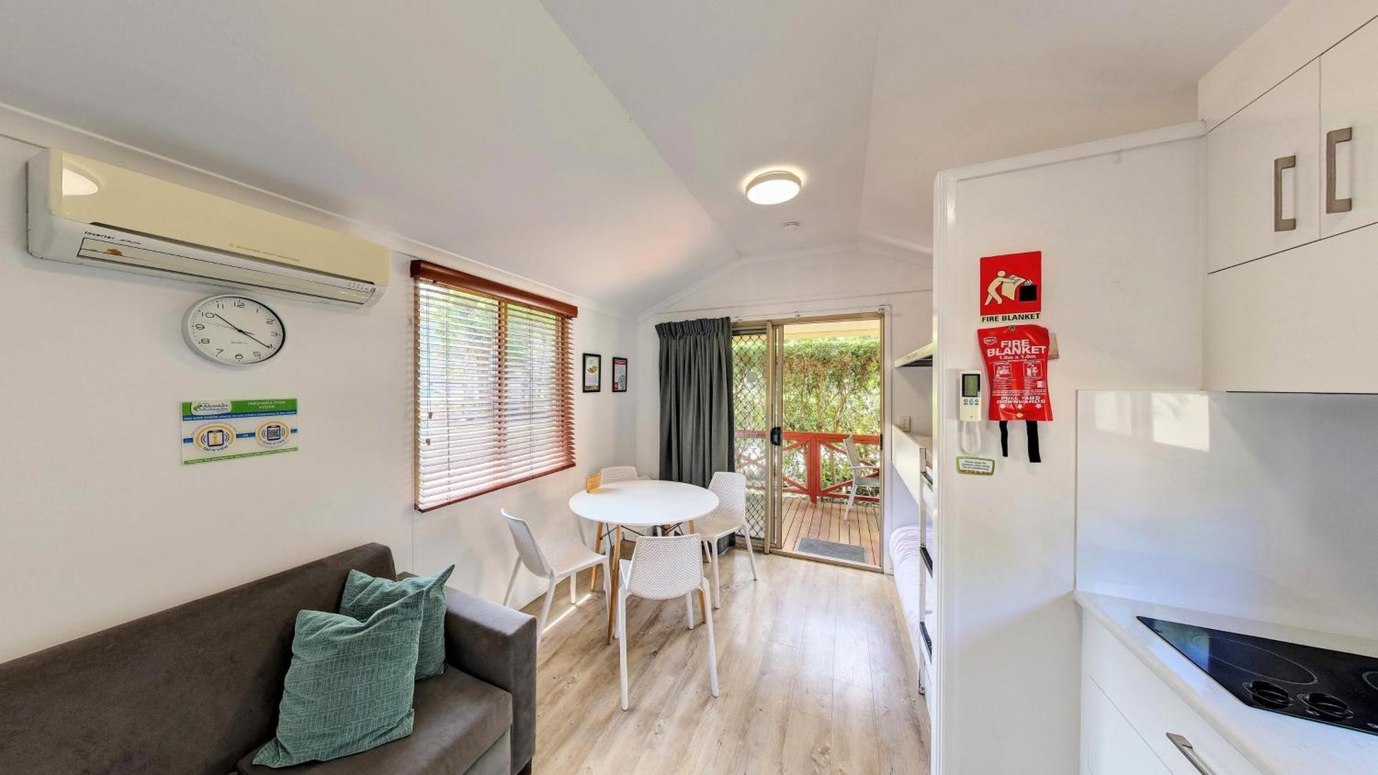 Big4 Adventure Whitsunday Resort Airlie Beach Exteriör bild