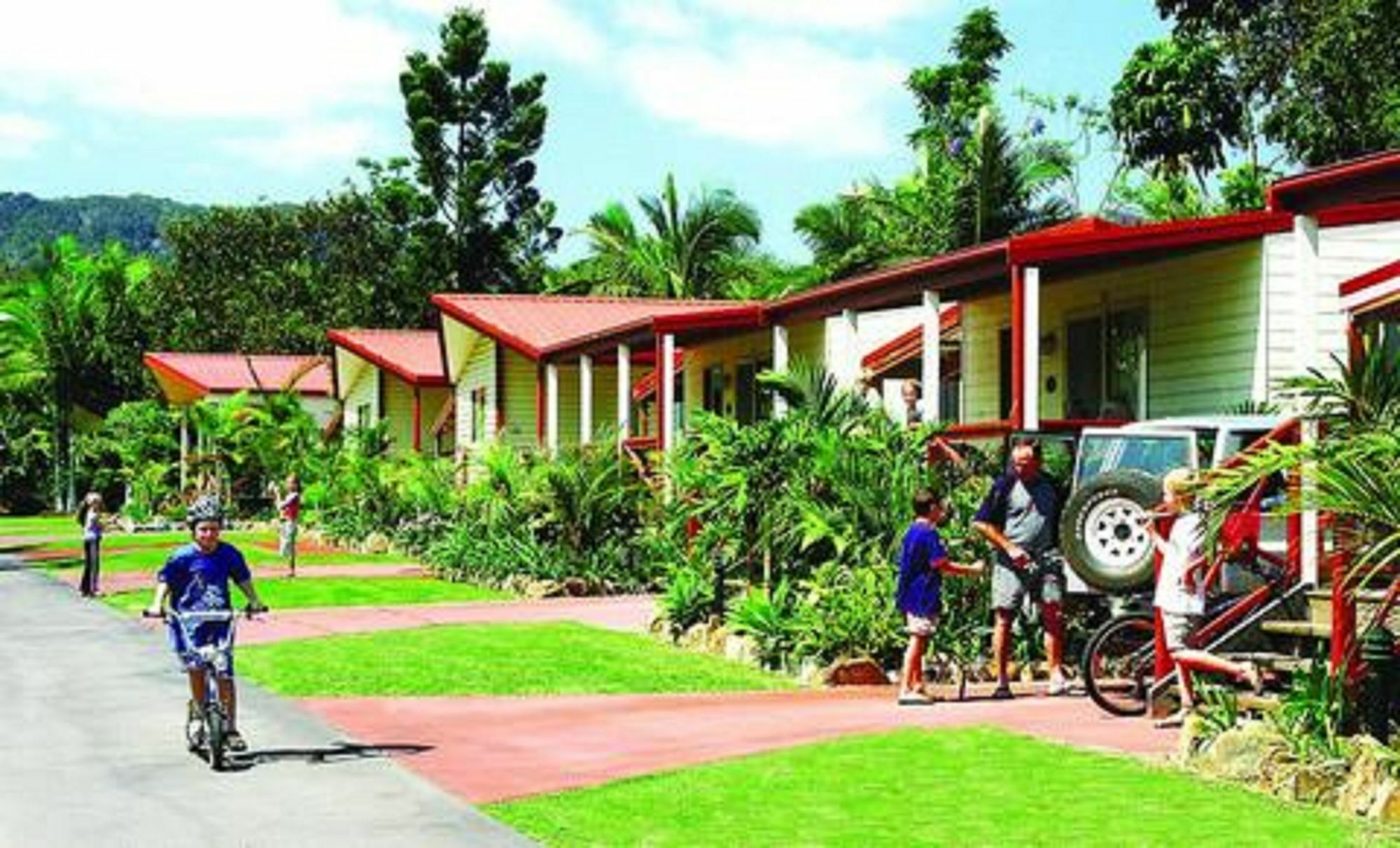 Big4 Adventure Whitsunday Resort Airlie Beach Exteriör bild