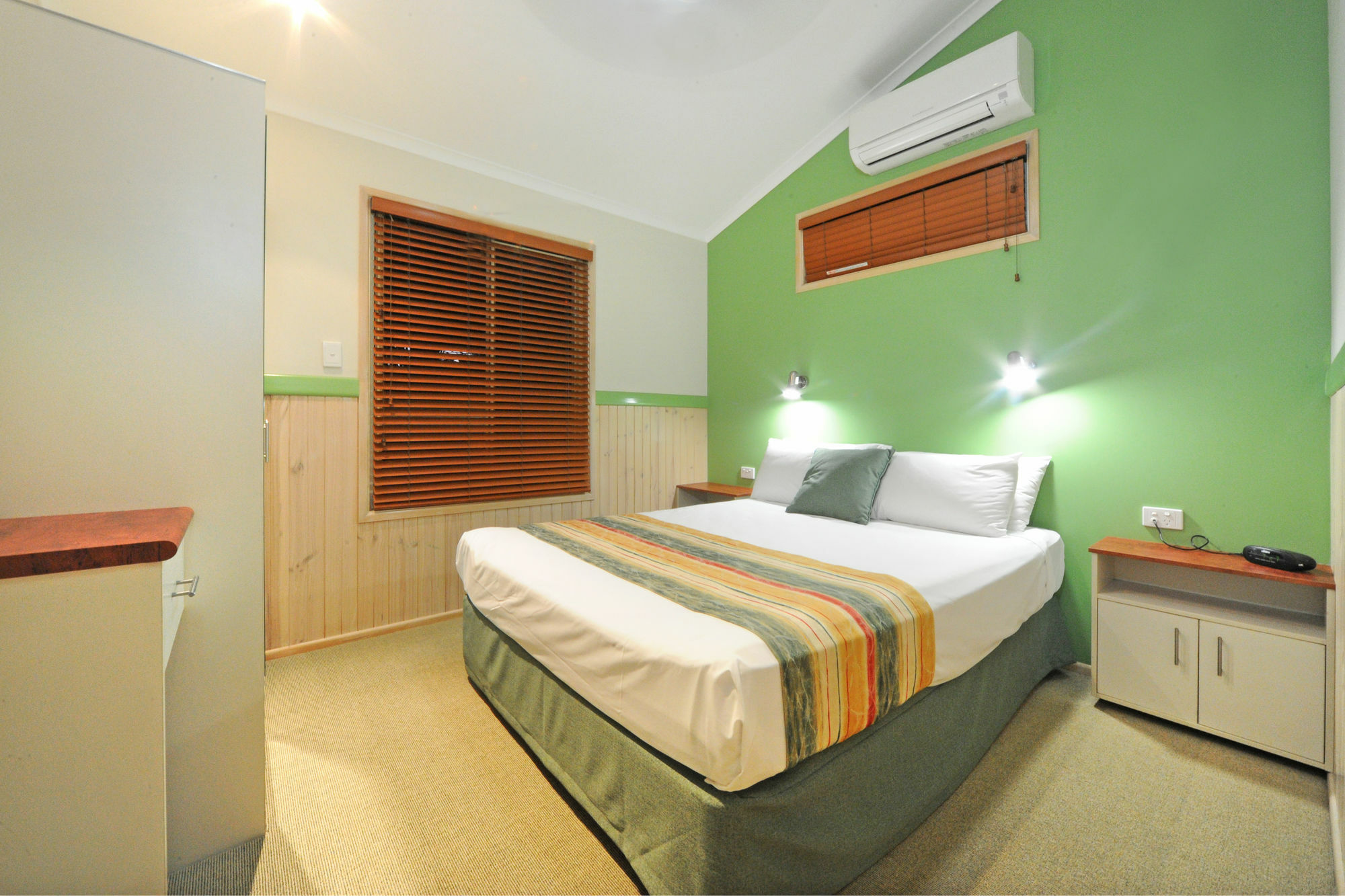 Big4 Adventure Whitsunday Resort Airlie Beach Exteriör bild